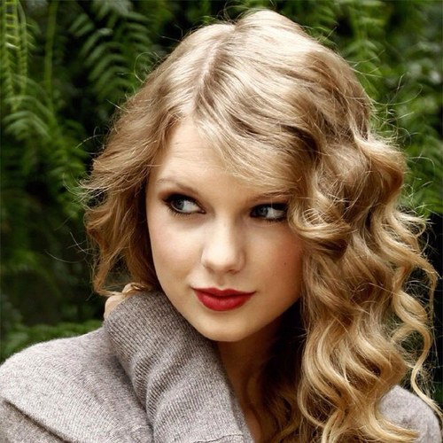 Love Taylor Swiftshe is my idol. No matter how much people hate. Ill ALWAYS love her.. Id go gay fo Tay tay.. Seen on shirt when i saw herLOVE HER TO DEATH