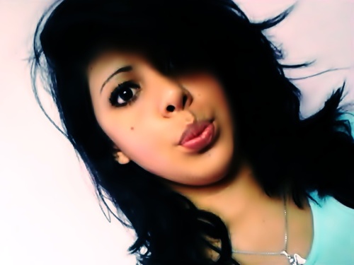 amo musicaa sou muito estroverida e lokaaa