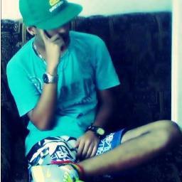 thamashiirow's profile picture. 