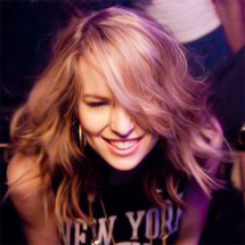 Sua fonte de noticias sobre a cantora e atriz Bridgit Mendler no Brasil.