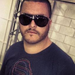 .FãClub do @felipe_cuzz , tecladista do ThallesR. ♥,  admiração miil , idolatria? JAMAIS -  que a graça dos #3 acompanhe (: seguido pelo proprio @felipe_cruzz