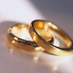 ومِنْ آيَاتِهِ أَنْ خلقَ لَكُم مِّنْ أَنفُسِكُمْ أَزْواجًا لِّتسْكُنُوا إِلَيْها وجَعلَ بَيْنكُم مَّودَّةً ورحْمةً إِنَّ فِي ذلِك لآيَاتٍ لِّقَوْمٍ يَتفَكَّرُون