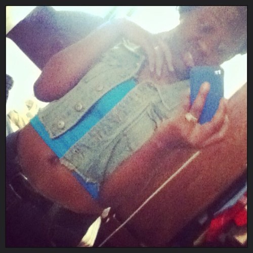 i love to turn up..!!!.....but u follow me i'll follow u bac.!!! #str8 like dat..