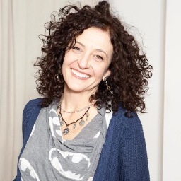 I help women who are struggling with their body image feel sexy, feminine and exude a natural confidence without looking vulgar through the art of body language