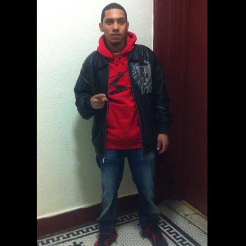 -Jospa
-90's baby
Work like a slave eat like a king
Money is da motive
#GIANTS #Yankees #Knicks