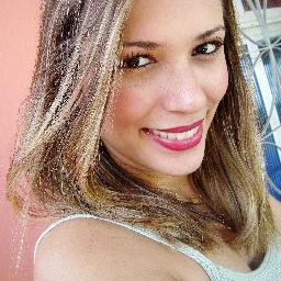Nutricionista, amiga, completamente apaixonada pela vida.