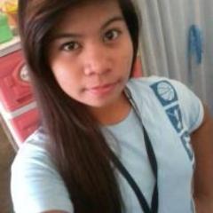A SMiLE is a PRETTiEST thing you can wear.. Ü