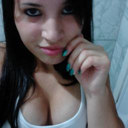 Não olha pro lado quem tá passando é o bonde.
Se ficar de caôzada, a porrada come ♪