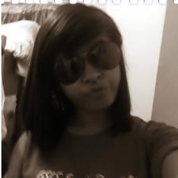 ❒ Single. ❒ Taken.  Who cares, I'm awesome. 
Yeah !! Follow Meeee :*