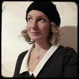 CSchulgen's profile picture. Musikbegeistert und spontan. Interessiere mich für Wohlfühl-Tees und Wohlfühl-Tweets