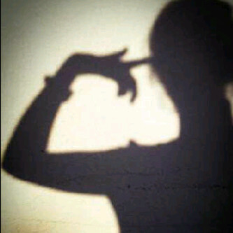 Love11988's profile picture. _ ﭑيهَ ه‘ إﭑحبگِك ' ♪ ۆگِل مَ فينيَ ﯾﺑﯾکِ'