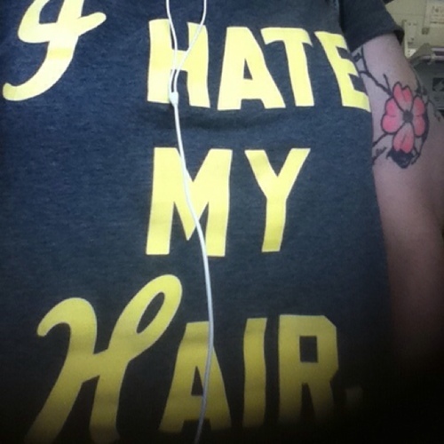 JapanTshirts's profile picture. Just the occasional update of awesome/cool Tshirts from the Land of the Rising Sun. Sometimes hats and bags, too.
#Tシャツ or #Tshatsu