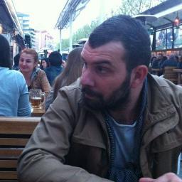 Acı sizi güçlü yapar.Gözyaşınız sizi cesur yapar..Kalp kırıklığı sizi akıllandırır..Yani daha iyi bir gelecek için geçmişinize bi teşekkür.