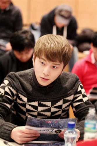 just @FT_HVNara in my bio ♥ you mad?