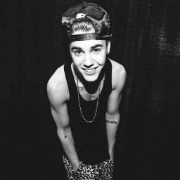 Me encanta Escuchar Musica , Soy Mexicana y Amo a @justinbieber Soy Orgullosamente #Belieber ♥ En esta cuenta encontraran Hechos y Noticias De @JustinBieber