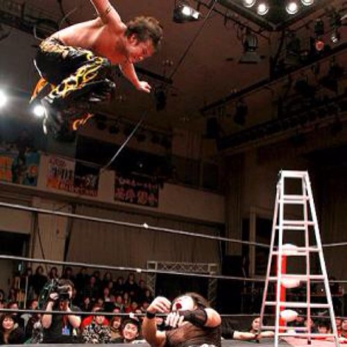 もうすぐ南丹の高校生(笑) 好きな物はプロレス、YO-HEI、ACMA、DRAGON GATE、バカテス、生徒会役員共、タイムクライシス 亀岡の福幸塾生でもあります。フォローお願いします!!