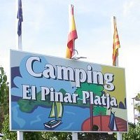 Quiet Family Camping, directly at sea and beach. There are places with sun and with shade. Speaks : Catalan, Spanish, Dutch, French, Italian and German.