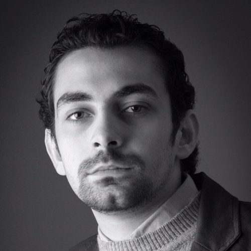A human being, Leo ,syrian Father and Egyptian mother ,a fashion photographer I see the world from my everyone's point of you. But I have my unique vision.