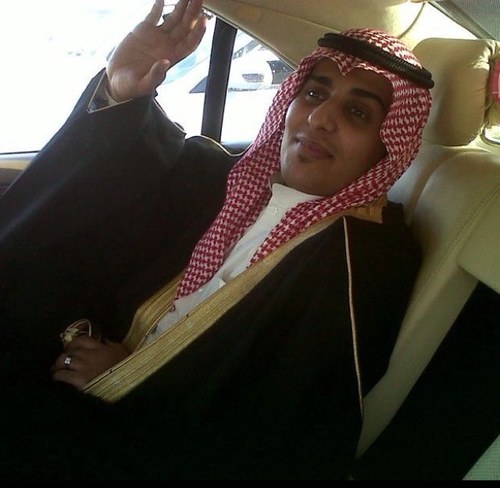 في كلّ قلبٍ ثمّة شيءٌ لا يترجم بحرفٍ ، ولا حتّى صوت ♡..*