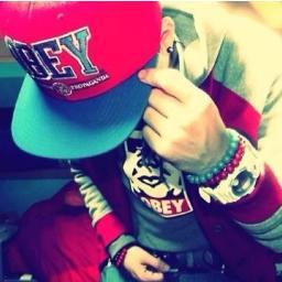 ★Volg ons!★Voor herkenbare tweets★Maakt je timelime compleet★ ★Volg @FuckAwkward★
★Contact: NLpubers@gmail.com★