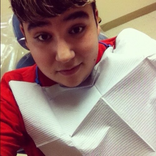 AndrewSwords2's profile picture. CHip rocker ... :P