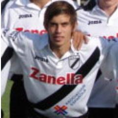 TWITTER OFICIAL.fake. Delantero del Danubio FC. Trabajador, luchador y disciplinado. 10. #DaleDanubio. #FC