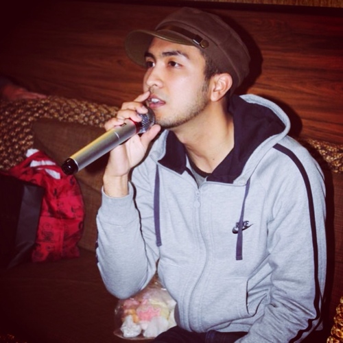 Aizawaphan's profile picture. Alter apaan sih?