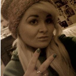 Nicole Marie Rooney
19 years old
Donegal , Ireland 
TRUE BELIEBER 3