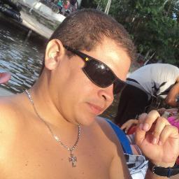 Um cara que, acima de tudo, ama a simplicidade da vida... e valoriza as pessoas como elas realmente são, e não pelo que elas têm!