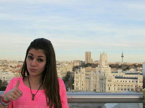 Si tu sabes lo que vales, ve y consigue lo que te mereces. @Edda_delarco