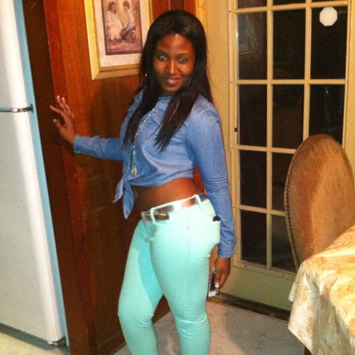 :-P*iiCud be Yhur wOrSt eNeMy,iiF yHu liiKe* :)
God FiiRSt at all tiiMes
#COLLGEGURL
#TEAMTHICKNESS
#TEAMLAKERS
.wiifey type luv
