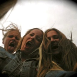 jeg er norsk. deal with it. 

belieber