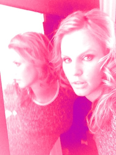 DivasClosetATX's profile picture. #designerclothing #upscaleresale #boutique #ATX