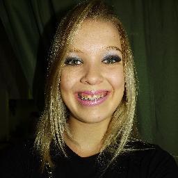 nunca abaixe a cabeça pra ninguém, nem levante o nariz alto de mais, olho no olho já é suficiente ~*