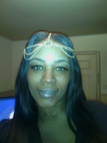 queenb1me's profile picture. Designer/ Professional Stylist