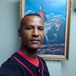 defensor de este proceso revolucionario que lidero mi comandante chavez y le entrego a nicolas maduro rumbo al socialismo del siglo 21 viviremos y venceremos