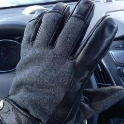 RishaugGloves's profile picture. Keeping the nimble, hard-working yet supple hands of Ryan Rishaug warm in the harshest days of Edmonton's icy cold climate.