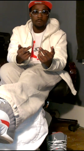 Grams & Scams I got billionaire dreams and federal nightmares! Get Money & Stay Out the Way! Trust No One! Instagram RICHCALVIN