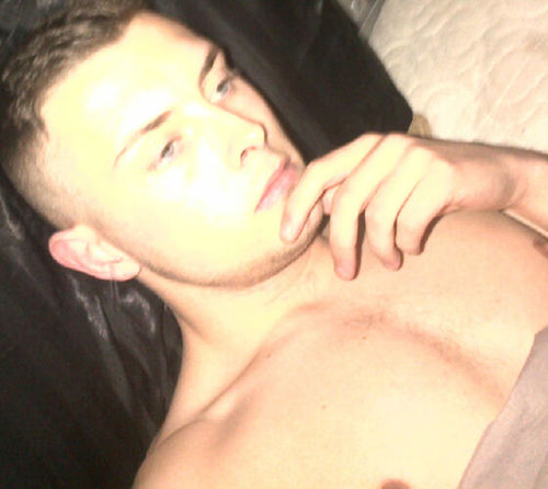 NayReece's profile picture. 21....No Point In This Bio Really As Your Just Gonna Judge Me By My Picture, But Its All Good, Plus I Follow Back So What You Waiting For.....