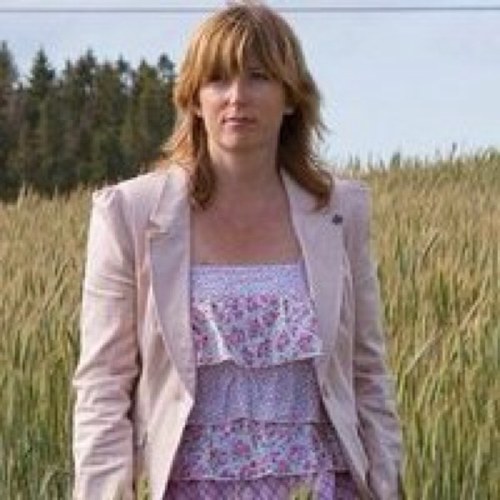 LindaAWester's profile picture. har äran att vara den som håller i KSordförandeklubban i Svedalakommun sedan 2011. Viss övrig tid går åt till att hålla koll på idrottsvärlden :-)