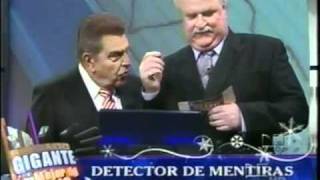 Hola! Soy Joe Harper del Detector de Mentiras de Sabado Gigante. SI estas interesado en participar, escribeme a esta cuenta @JoeHarpertv
