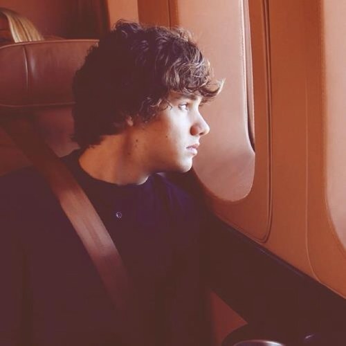 luigiLux_13's profile picture. Mi chiamo Luigi, ho 16 anni. Love @onedirection @justinbieber @coldplay