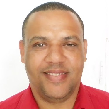 CheloPoeta's profile picture. Poliglota, Pintor, Poeta, Filosofía, Amante de la Biblia. Orgulloso Padre.