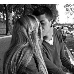 Diez de marzo un dia especial para nuestra vida , marcado para la historia . 1032012∞ @JaviGonzalez9 @IsaPompowy