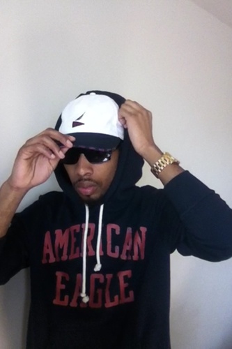Im an Artist, Audio Engineer, and a Videographer from Annapolis, MD. All Music Videos @ (http://t.co/06ScD7Ky) for booking k.omusic@yahoo.com