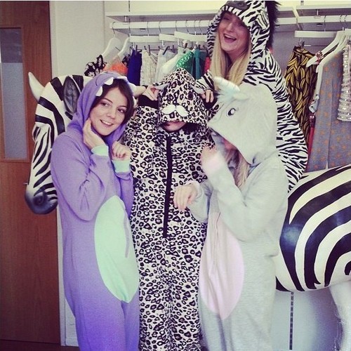 khadija2510's profile picture. I'm corky and weird :-) I'm 17 live life with a smile on your face!