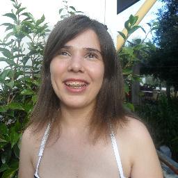 Dê a quem ama: asas para voar, raízes para voltar e motivos para ficar - Dalai Lama