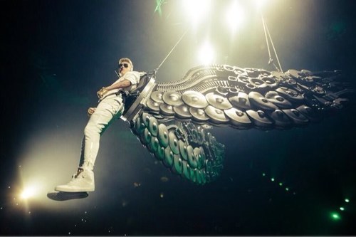 demy_i's profile picture. 