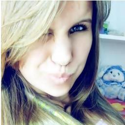 →αρєnαs uмα gαrσтα, 
cσм α αlєgrία dє uмα crίαnçα...
α мαlícία dє uмα αdσlєscєnтє...
є σs sєnтίмєnтσs dє uмα мulhєr.. (B.K)