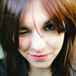 Actriz, torpe y problemática. Soy una veradera metedora de pata profesional. Trabajo en algún lado público. #ponele